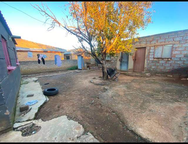 2 BEDROOM HOUSE FOR SALE IN KATLEHONG SOUTH